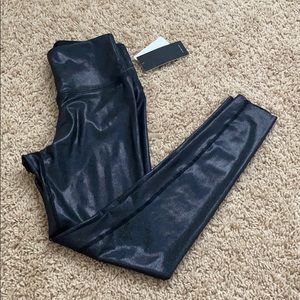 AR 33 leggings BNWT XS